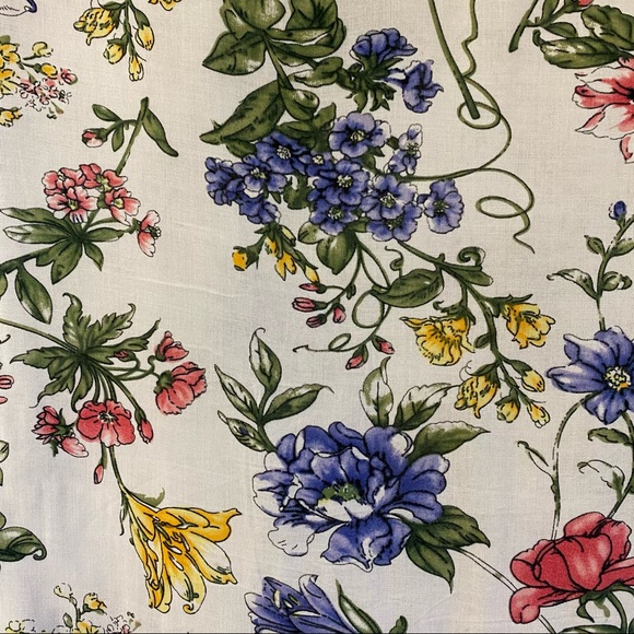 ANNE CARSON Sweet Pea Floral Flutter Top Blouse - Picture 4 of 11